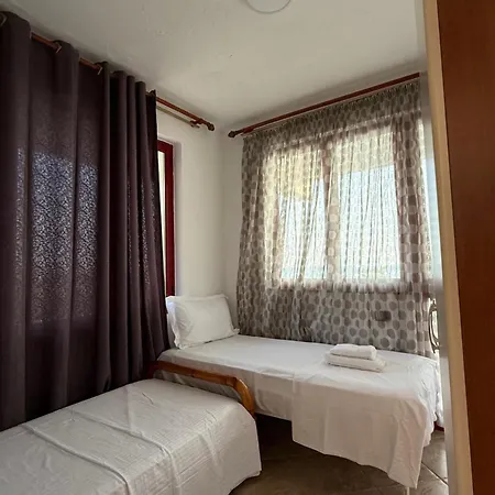 Villa Bumblebee Spille